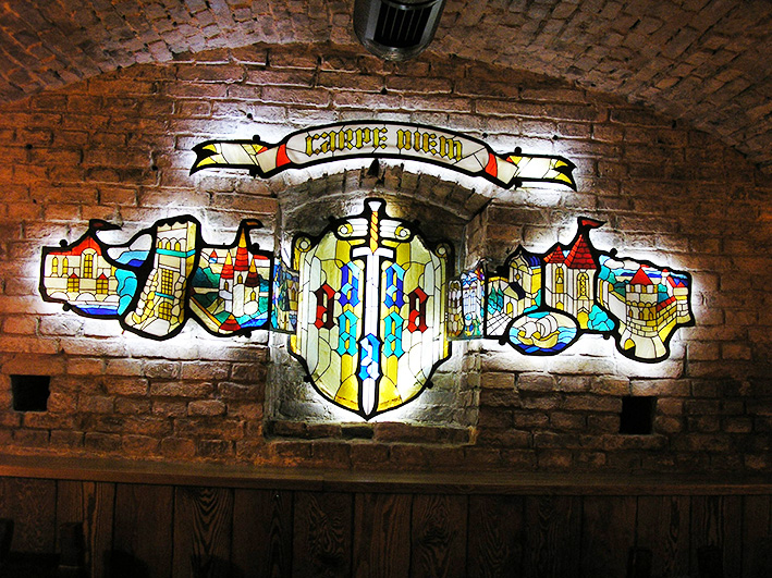 Вітраж «Місто». 2005. Кольорове скло, свинець, метал